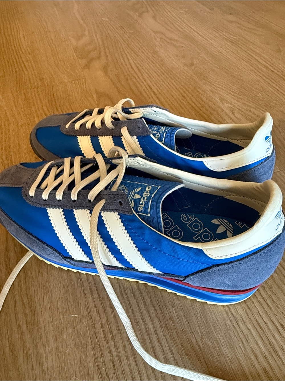 adidas Women’s Blue and White Retro Athletic Sneakers - Picture 3 of 5